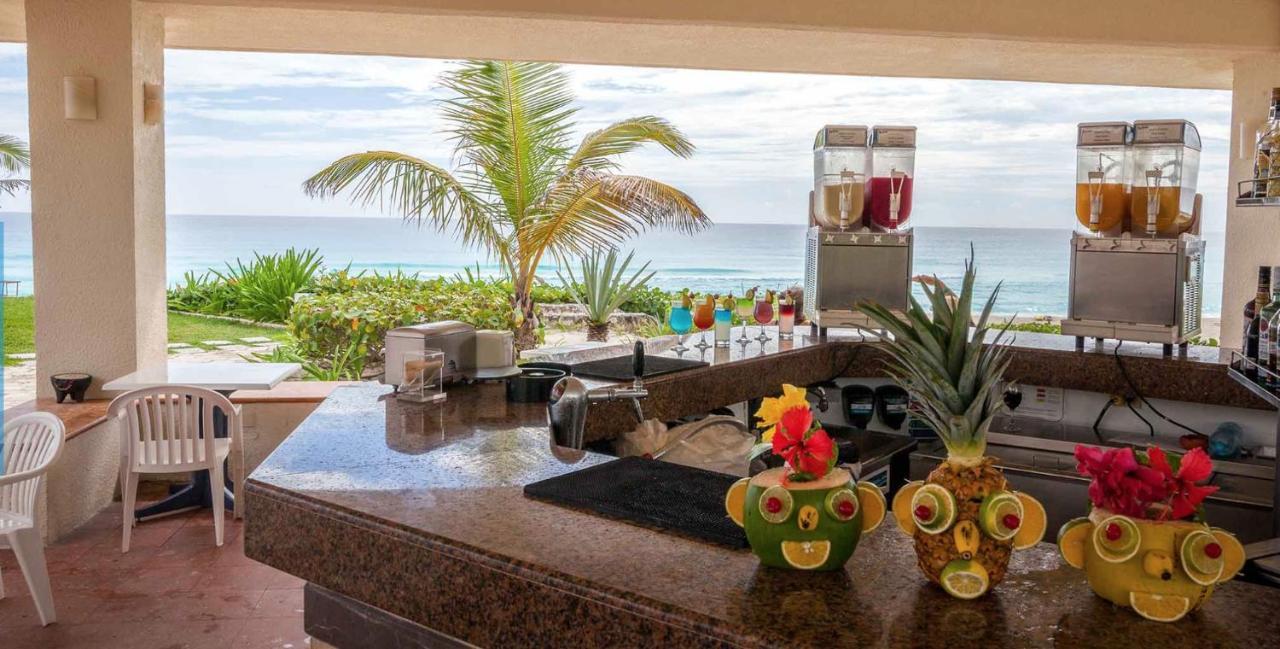 Beachfront Getaway Condo แคนคูน ภายนอก รูปภาพ