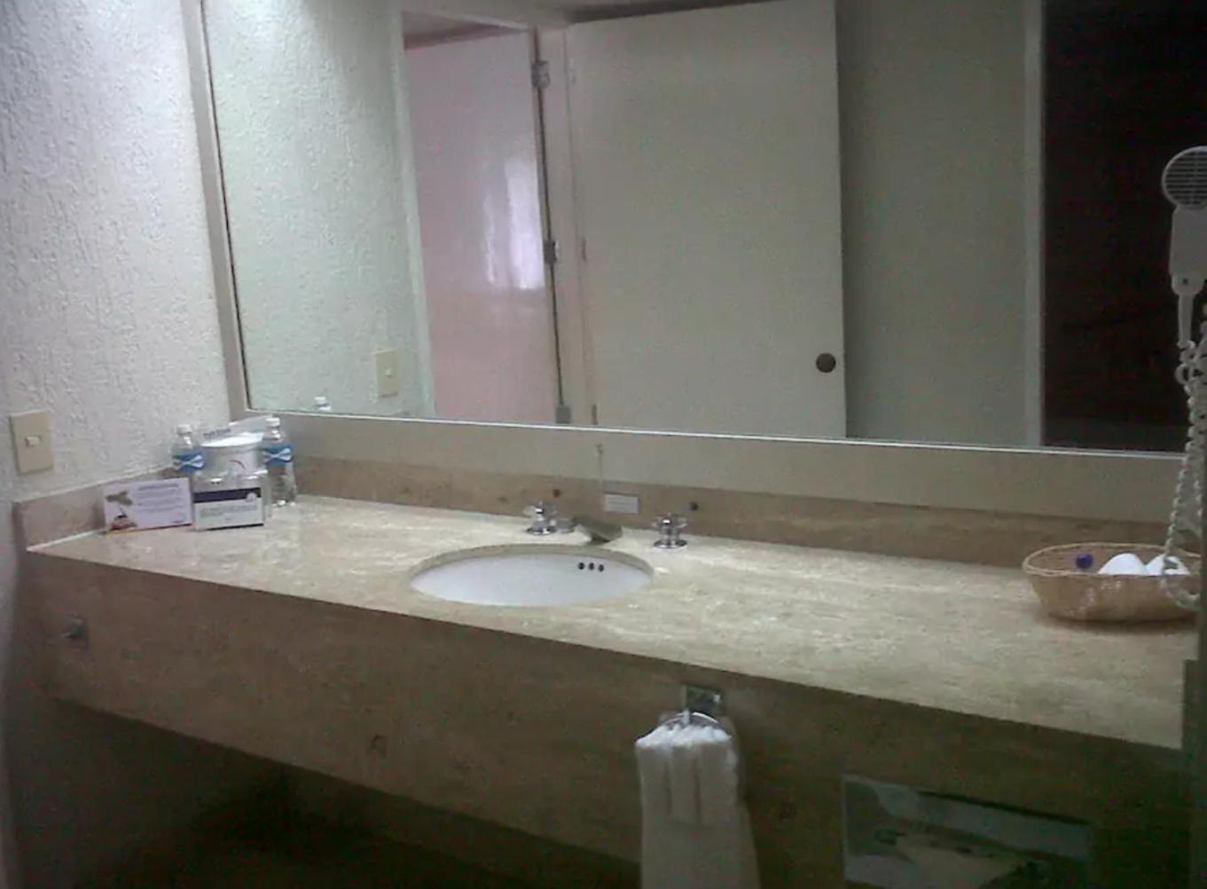 Beachfront Getaway Condo แคนคูน ห้อง รูปภาพ